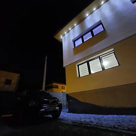 La Luna - Free Private Parking 公寓 塞拉耶佛