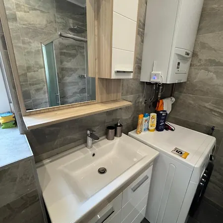 La Luna - Free Private Parking Apartman *